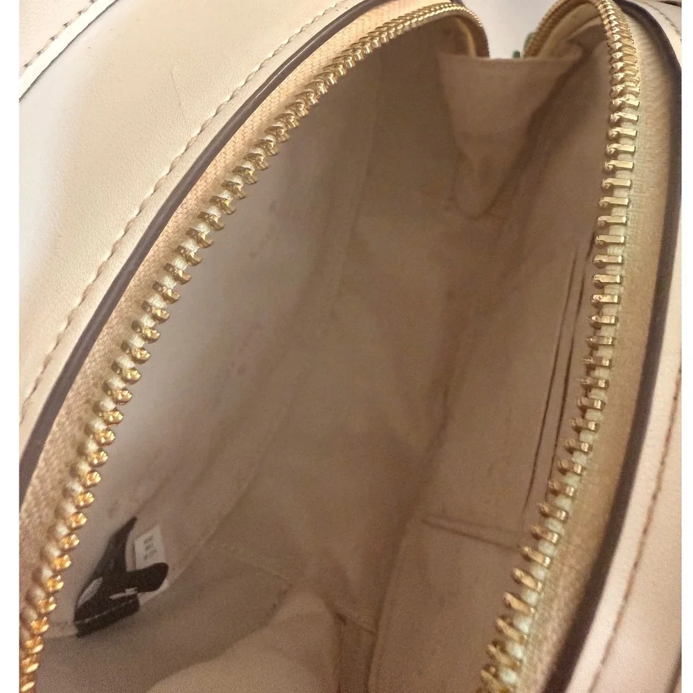 Kate Spade Day Tripper 3D Daisy Top Handle Bag White Yellow Flower Purse